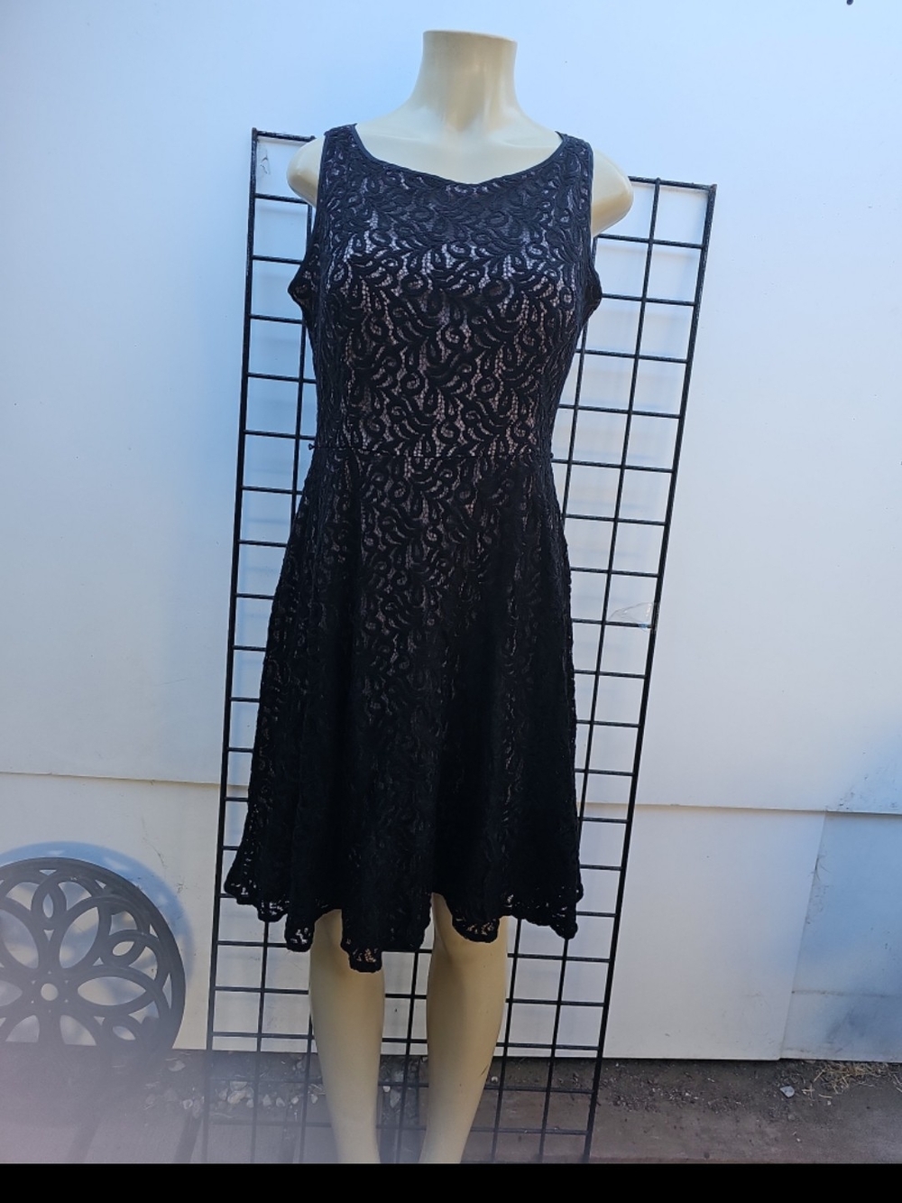 Sleeveless Black Lace Midi Dress